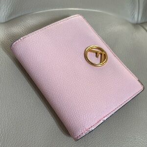 Fendi leather wallet pink
